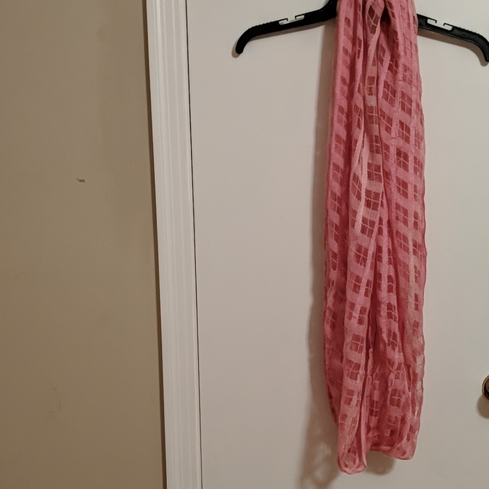 💙3 for $20💗Pink polyester infinity scarf